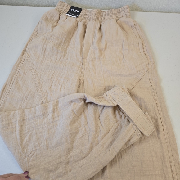 NWT Cotton On Body Woven Dance Pants Sesame Small - Picture 7 of 16